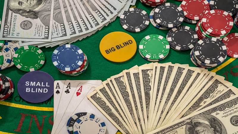 一開始我們在不熟悉遊戲的過程中,會輕易掉入對手的陷阱,有些對手會為了釣大魚,開始遊玩不會給新手太多要求跟規則